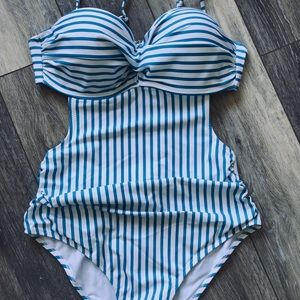 Cupshe bathing suit size large